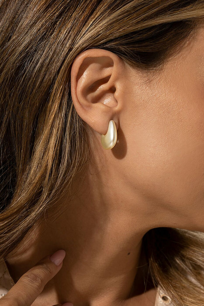 Brinco Pérola J Contorno