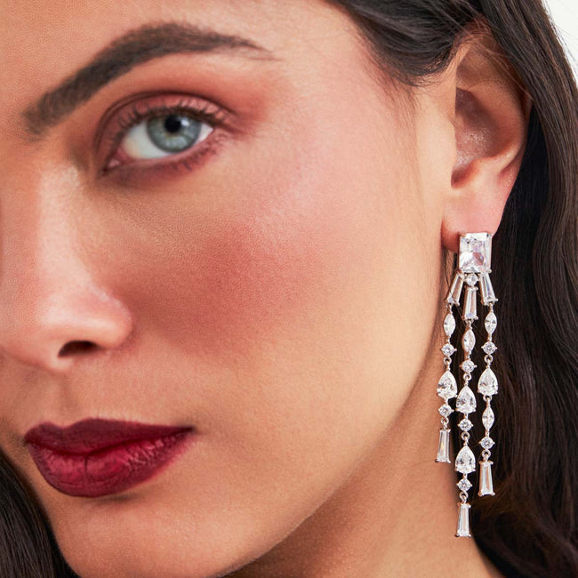 Brinco Longo Cascata Cristal | Rota das Águas