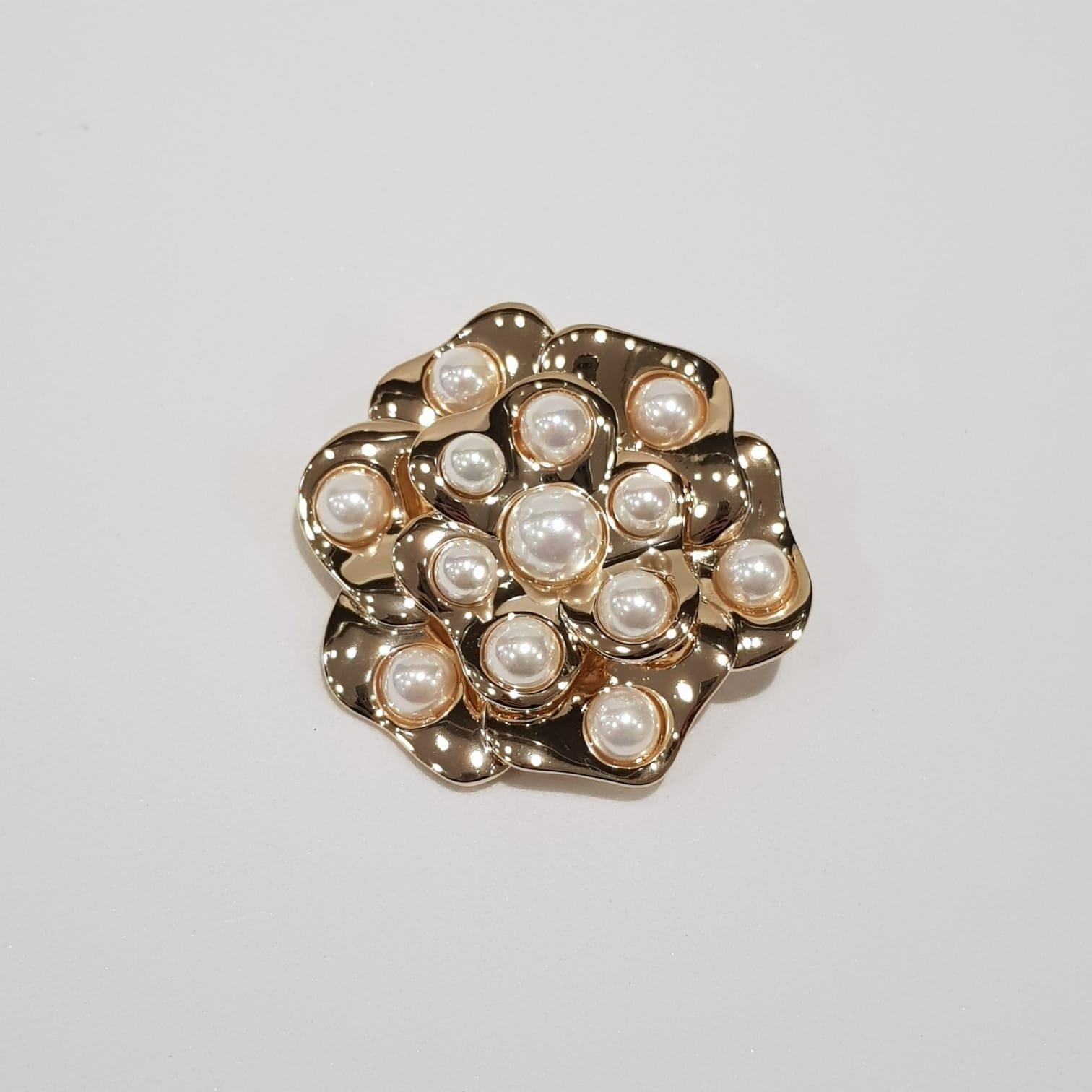 Broche Flor com Perolas