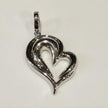 Pingente Coração  com Fecho Banho Rodio