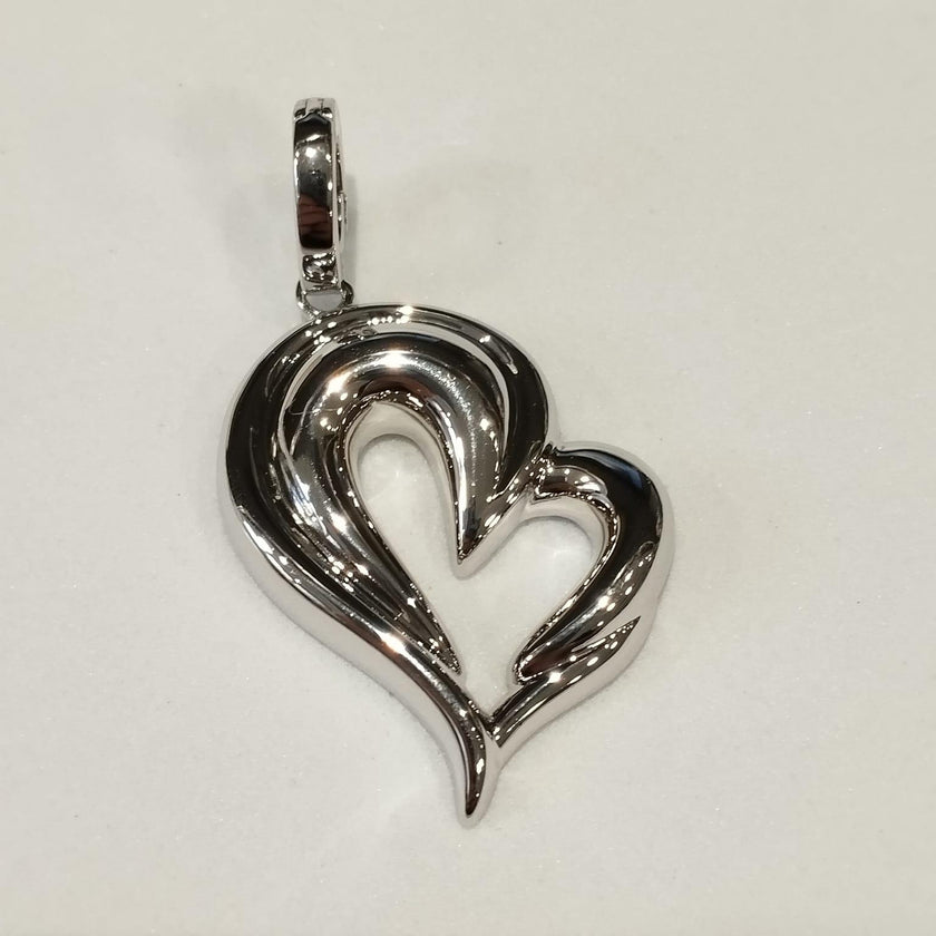 Pingente Coração  com Fecho Banho Rodio