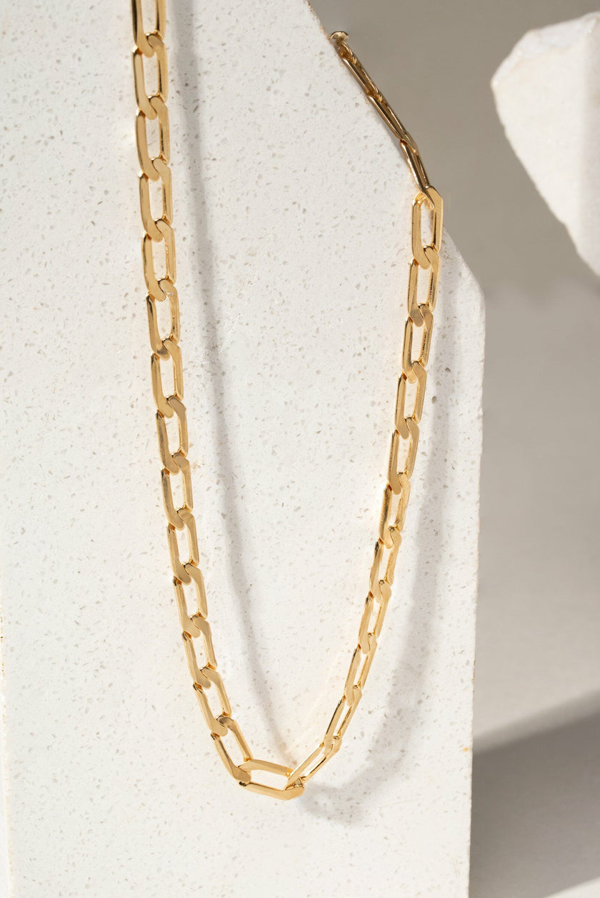 Colar Elo Longo Dourado