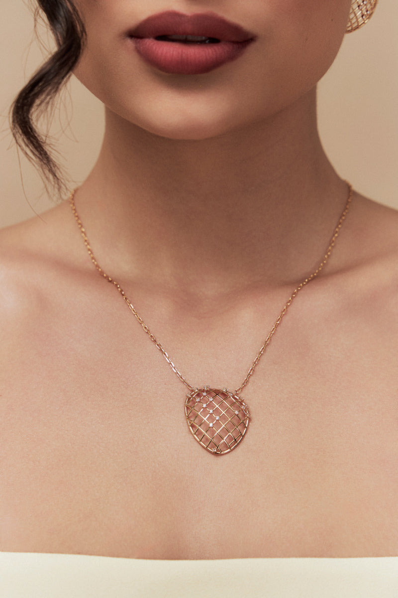 Colar Longo Vazado · Caminhos do Tempo