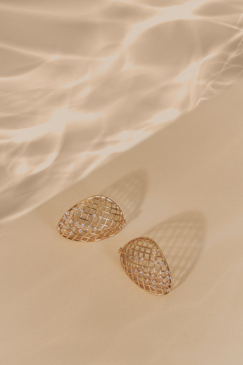 Brinco Escultural Médio · Caminhos do Tempo