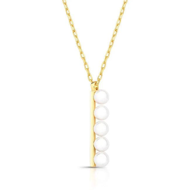 COLAR COM PINGENTE CURVO DE PÉROLA SHELL BANHADO A OURO