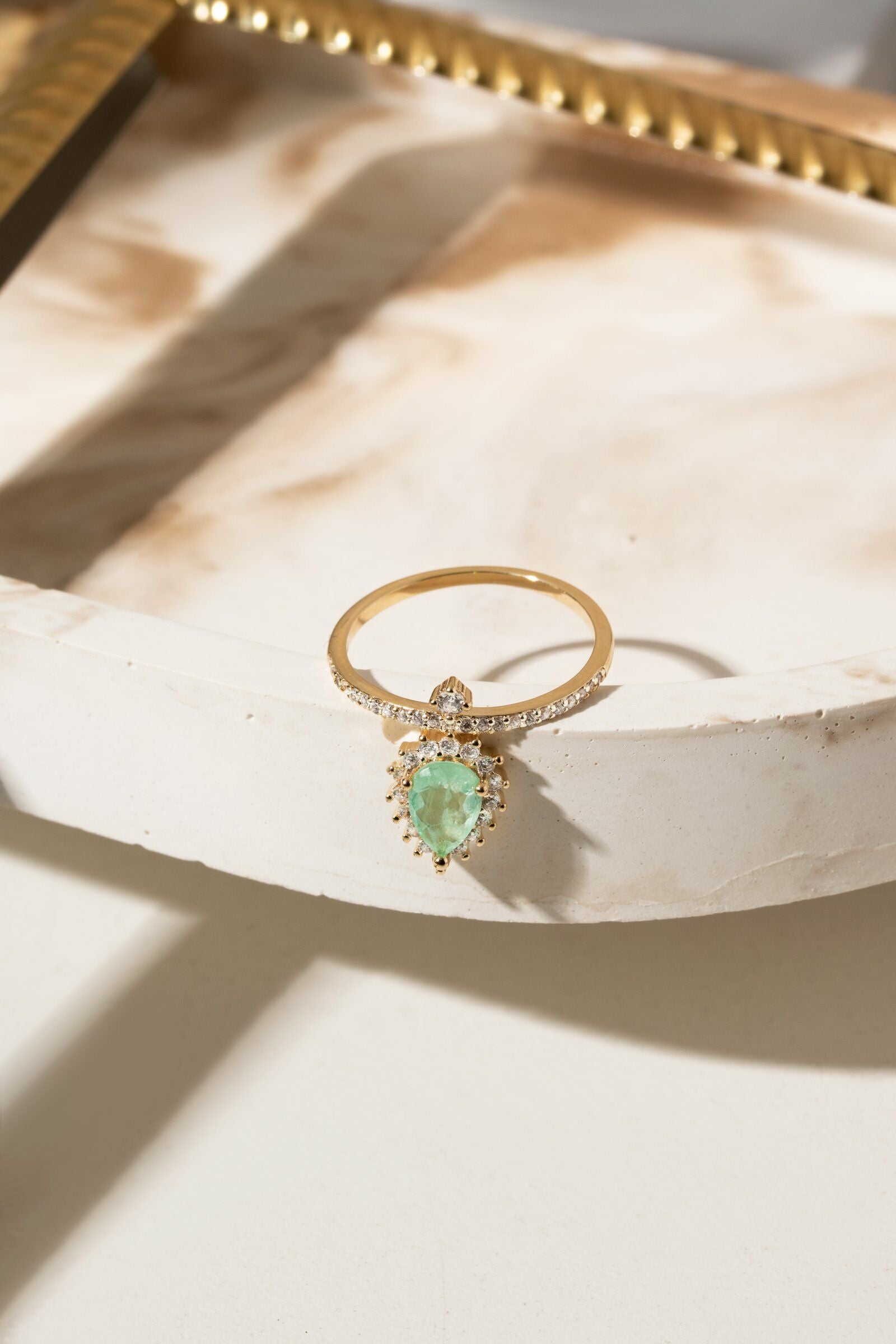 Anel Gota Esmeralda Fusion