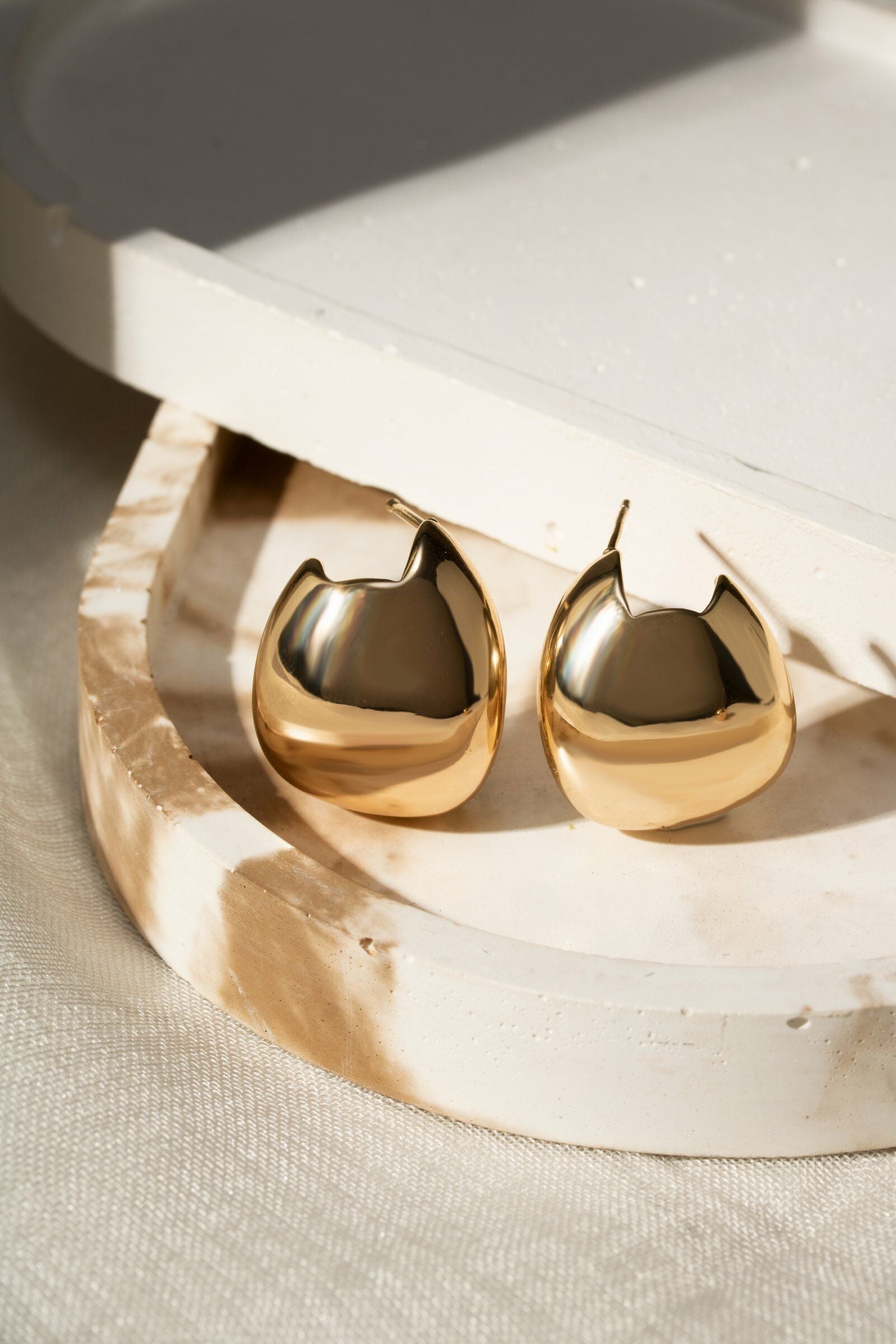 Brinco Contorno Orgânico