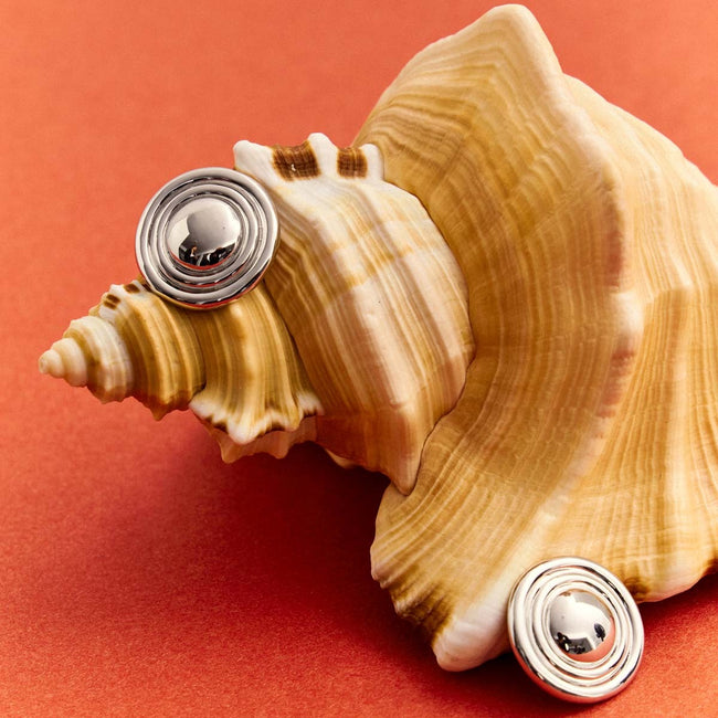 Brinco Escultural Circular em Ródio Branco