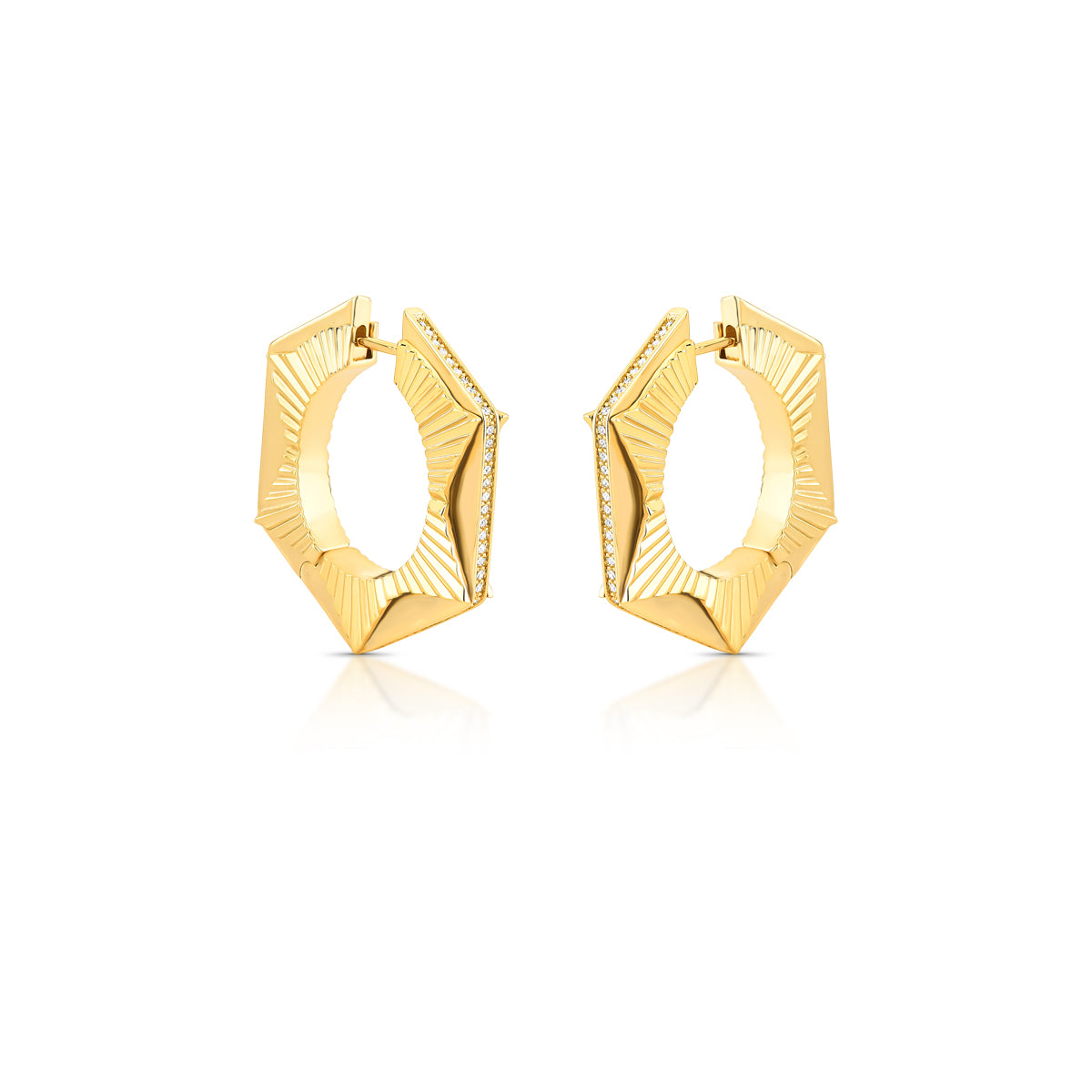 Argola Geométrica com Zircônias – Ouro 18k