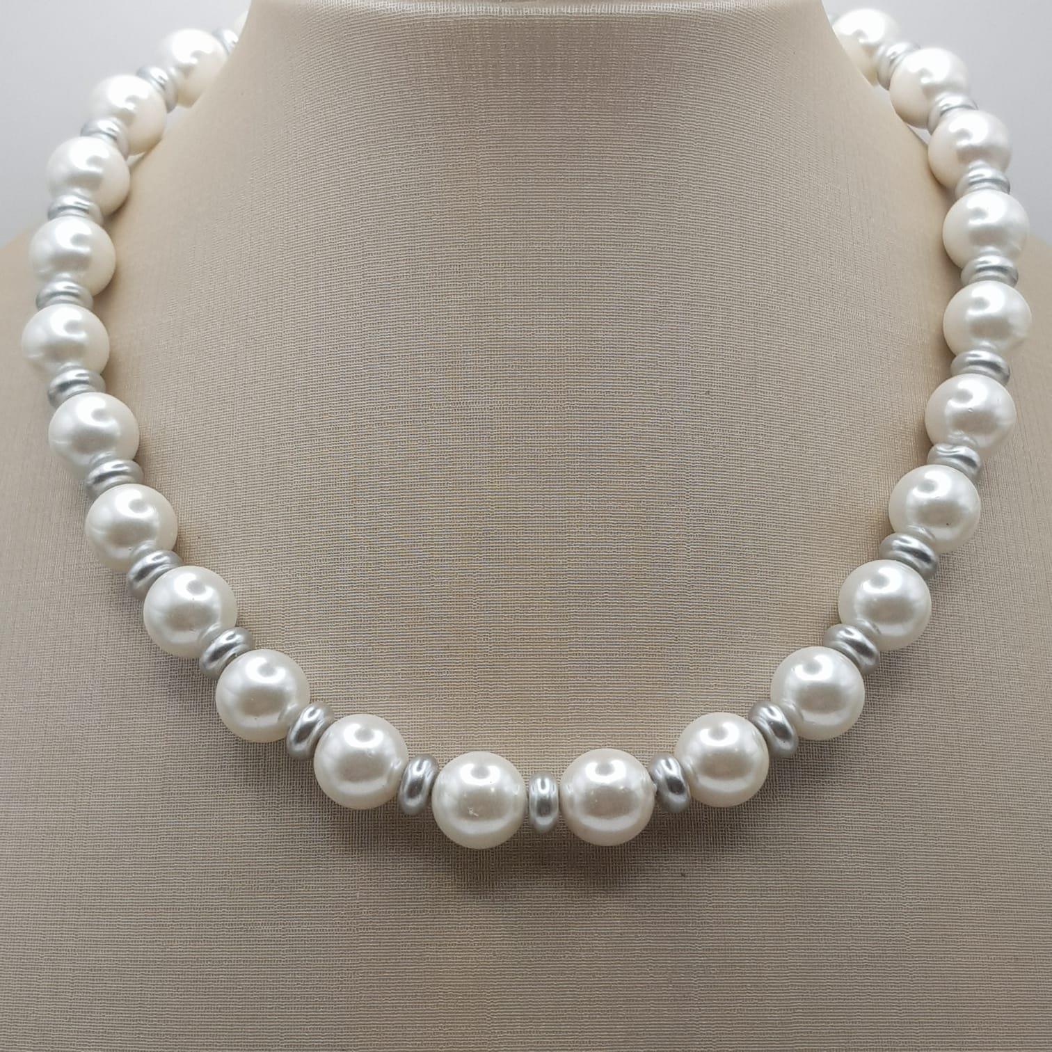 Colar Perola Shell Continuo fecho Bola Rodio