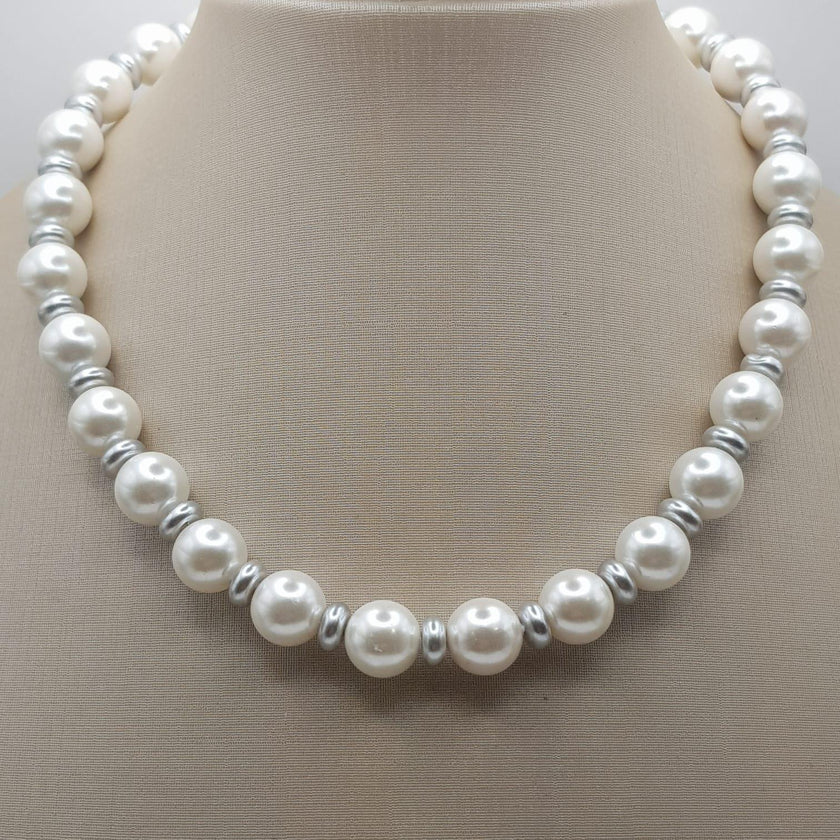 Colar Perola Shell Continuo fecho Bola Rodio