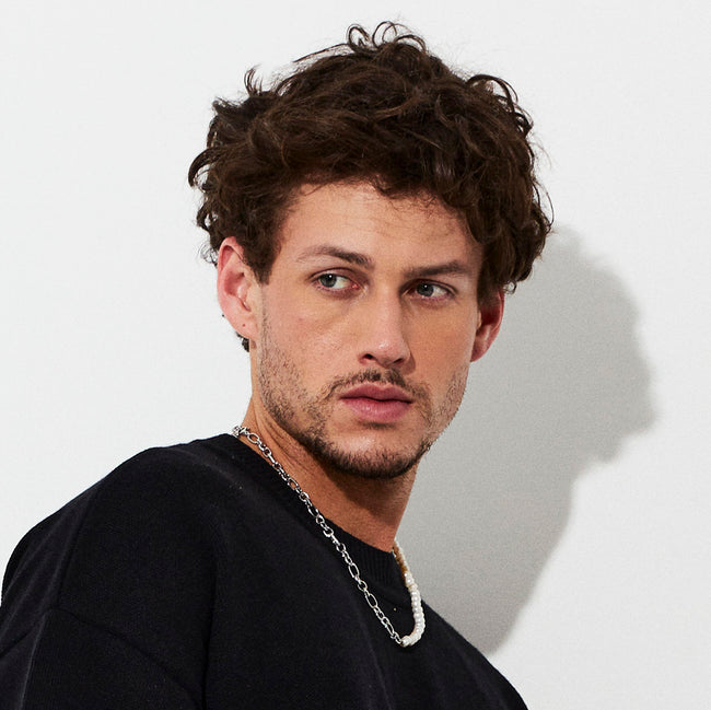 Colar Metade Perola Natural com Aço